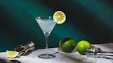 Here's What Kind Of Alcohol You'll Usually Find In A Gimlet Cocktail