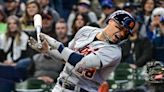 Detroit Tigers' Javier Báez hit by pitch on left hand, leaves game (X-rays negative)