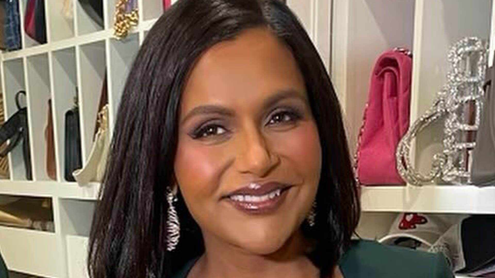 Mindy Kaling puts skinnier-than-ever waist on display after 40-lb weight loss