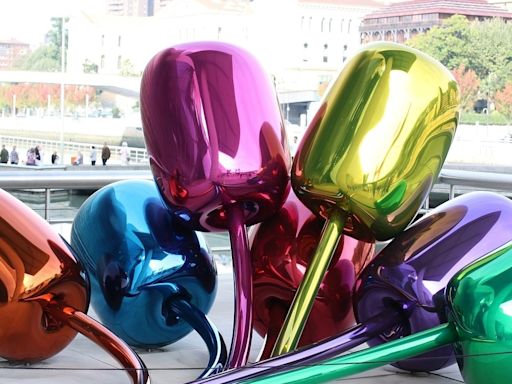 ‘It’s about feeling’: Jeff Koons makes profound statements through sculpture | amNewYork