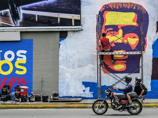 Venezuelan election campaign kicks off amid persecution claims