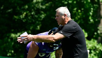 Ravens OL coach Joe D’Alessandris speaks on the importance of positional versatility