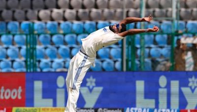 IND vs BAN: Mohammed Siraj’s acrobatic catch leaves Shakib Al Hasan stunned during Kanpur Test – WATCH