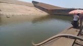 Official in India suspended for draining dam to search for mobile phone dropped while taking a selfie (VIDEO)