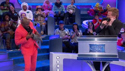 Wayne Brady Wrestles Otters in 'Let's Make a Deal Primetime' First Look