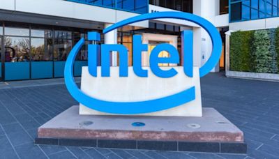 What's Going On With Intel Stock On Friday?