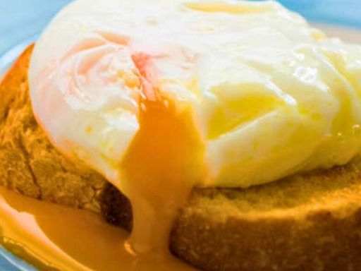 Poach an egg in 45 seconds without a pan or vinegar 'game-changer' technique