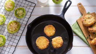 Bacon Grease Is Your Secret For The Most Flavorful Fried Green Tomatoes