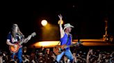 Review: Kenny Chesney gets overamped in familiar show at Vikings stadium