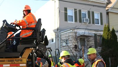 Paving and milling will close several Staten Island streets next week