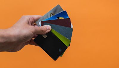 How to pay off credit card debt in a year (or less)
