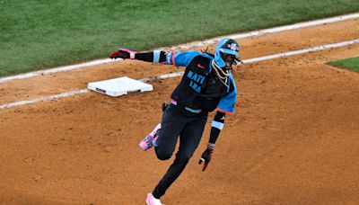 Elly De La Cruz wore pink, custom Louis Vuitton cleats for first All-Star Game appearance