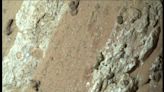 La NASA encuentra roca en Marte que tiene marcas de posible vida microbiana