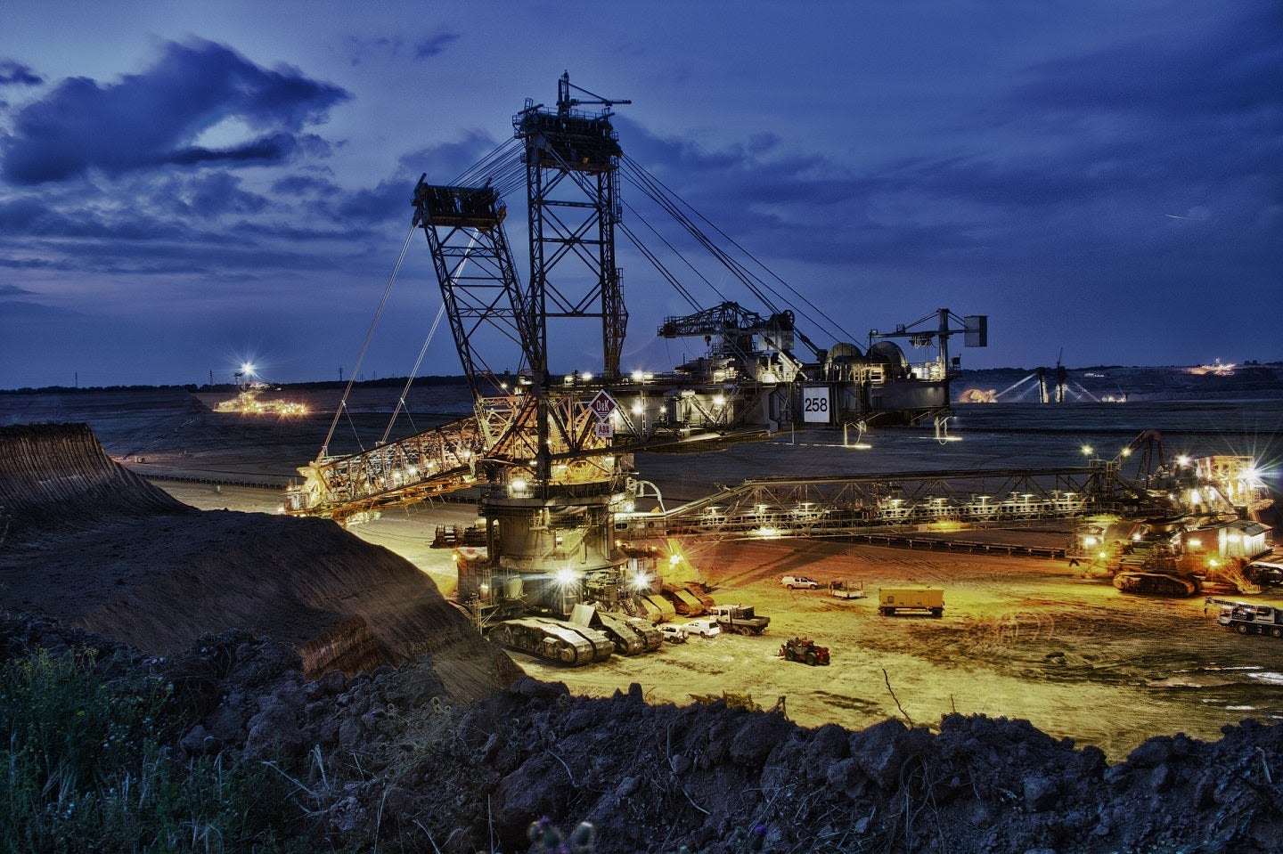 Fenix to resume production at Shine iron ore mine in Australia
