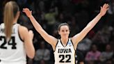 Caitlin Clark wins 2023 Naismith player of the year award; Aliyah Boston, Dawn Staley also honored