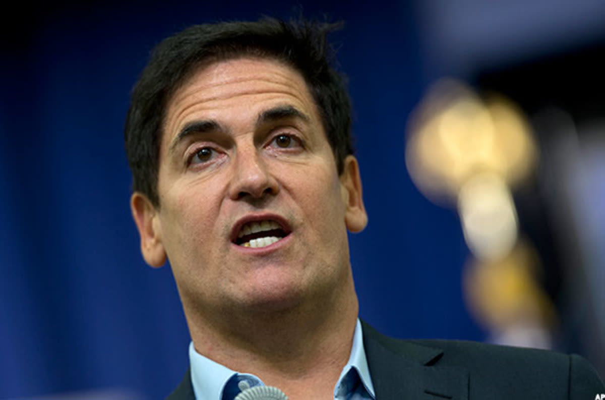 Why are so many CEOs endorsing Trump? It's a 'bitcoin play,' Mark Cuban says