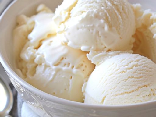 Store-Bought Vanilla Ice Creams Made With The Highest And Lowest Quality Ingredients