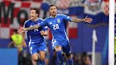 Croatia 1-1 Italy - Mattia Zaccagni scores last-second minute equaliser to send Italy through, breaks Croatian hearts - Eurosport