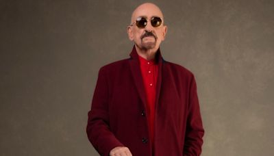 Dave Mason Cancels Tour Because of 'Urgent Heart Condition'