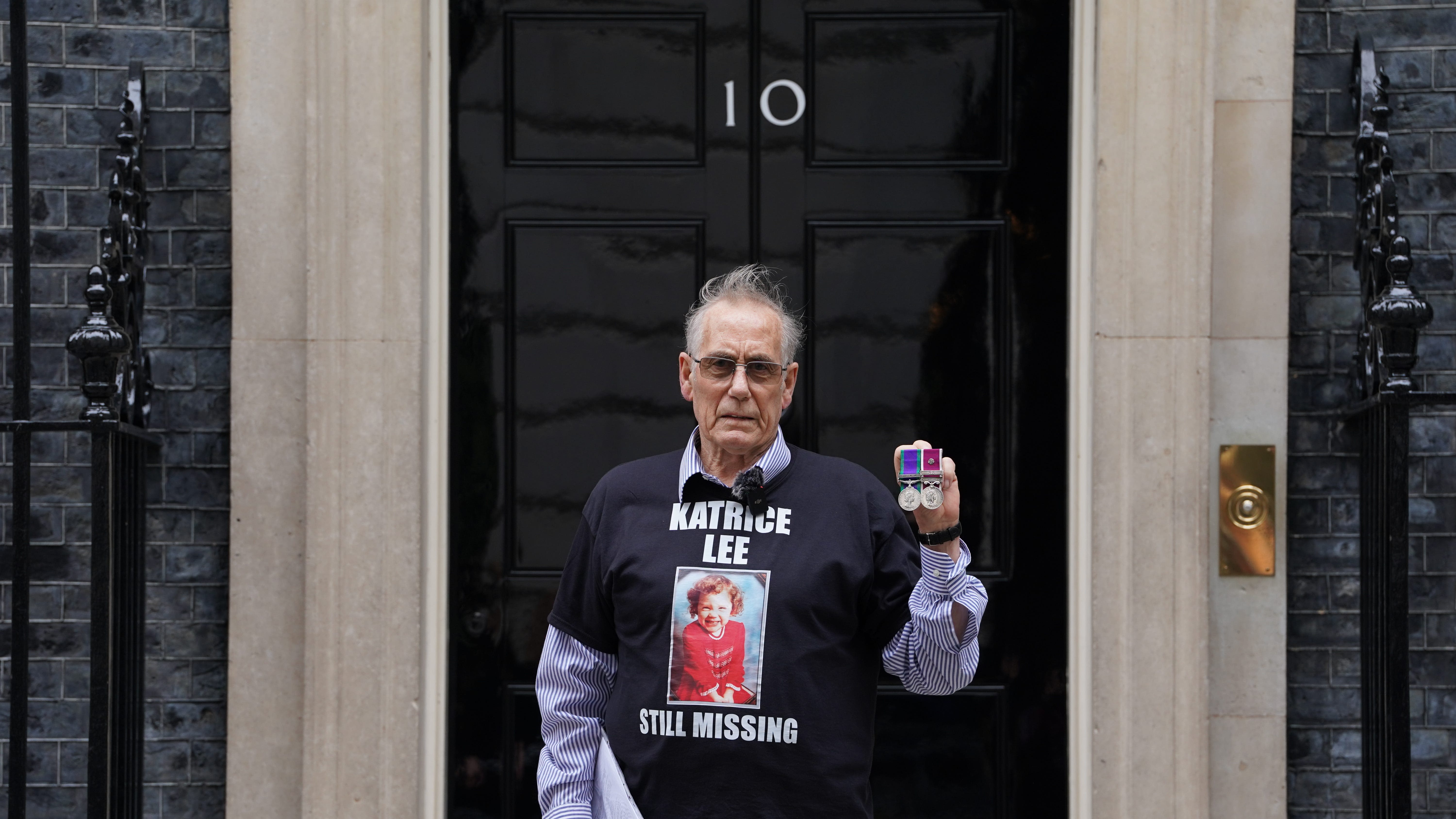 Father of toddler missing for 40 years goes to Downing Street to return medals