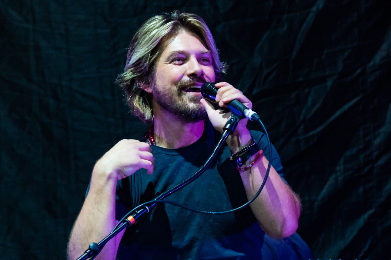 Taylor Hanson on Social Media's 'Beautiful,' 'Toxic' Power of Instant Opinions - SPIN