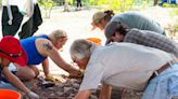 LangLit professor studies Indigenous art at Paint Rock - Optimist