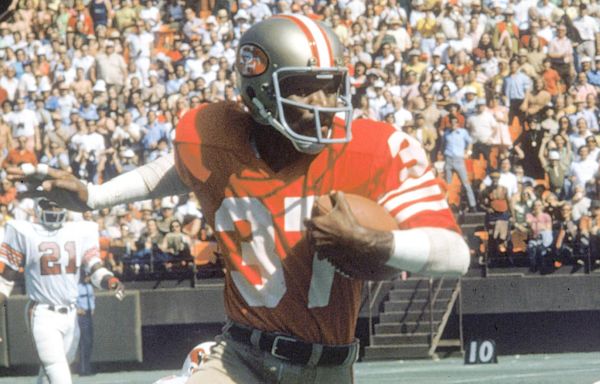 Jimmy Johnson, 49ers legend and Hall of Fame cornerback, dies at 86