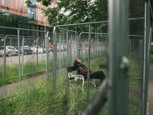 Dublin’s anti-migrant fences