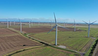 74% back rapid overturning of effective ban for new onshore wind after election