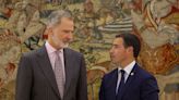 "Felicidades, lehendakari": Felipe VI recibe a Imanol Pradales tras asumir el cargo de lehendakari