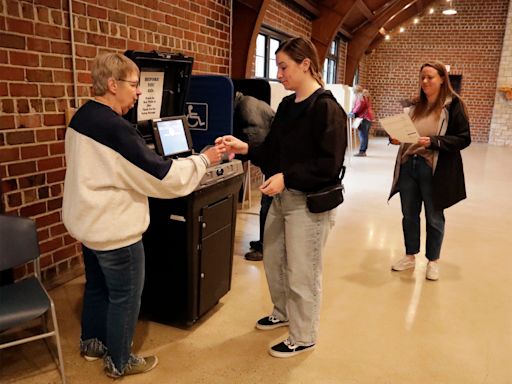 The August primary election is Tuesday. Here's what to know before heading to the polls in Manitowoc County.