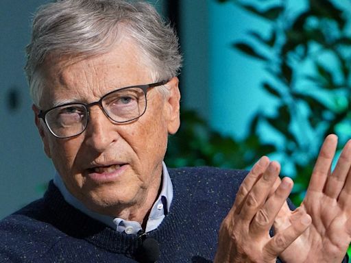 Fact Check: Bill Gates Is Purchasing Burned-Up Lots in Maui for 'Pennies on the Dollar'?