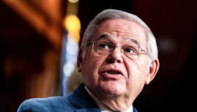 Indicted Sen. Bob Menendez files for re-election as an independent