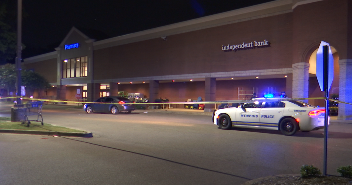 Man wounded in shooting found near Bartlett Kroger, MPD says