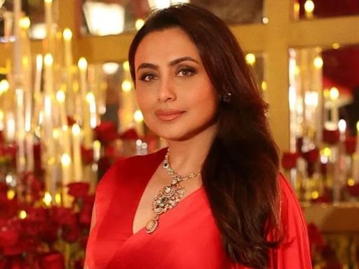 Rani Mukerji Feted With Movified Best Actor Award For 'Mrs Chatterjee Vs Norway'