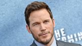 Chris Pratt's Shirtless Selfie Was Upstaged by the Cutest Post-It Note