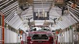 Toyota recorta su producción en Argentina y lanza un plan de 400 retiros voluntarios - La Tercera