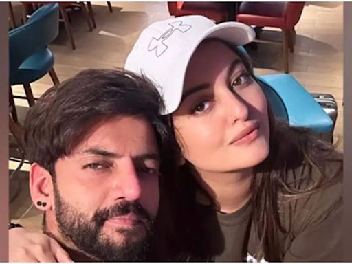 Sonakshi Sinha shares selfie with hubby Zaheer Iqbal | Hindi Movie News - Times of India