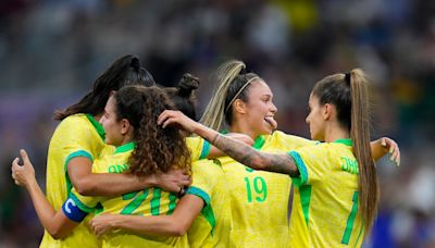 Brasil se verá las caras con EEUU por la medalla de oro en el fútbol femenino - El Diario NY