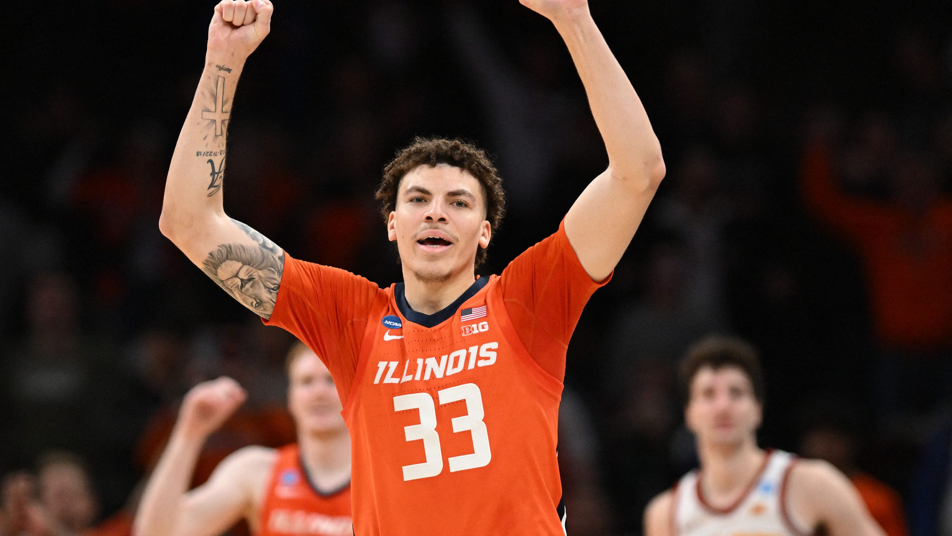 Former Illinois basketball star withdraws from NBA draft, will transfer to another college