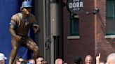 Cubs unveil statue depicting Hall of Famer Ryne Sandberg in a familiar defensive crouch