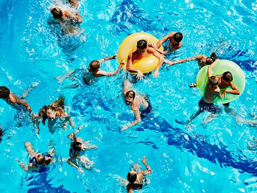 Mother sparks debate after claiming swimming pools count as bathing children