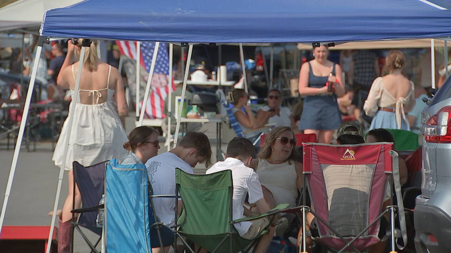 Excessive heat and stormy weather doesn’t damper Zach Bryan concert