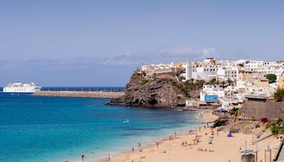 British woman dies after being swept to sea in the Canary islands