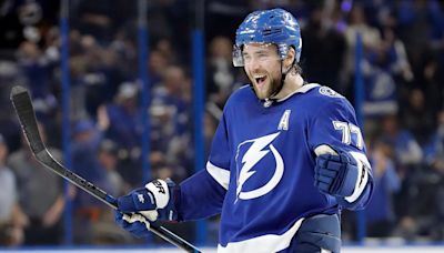 Lightning sign Victor Hedman to 4-year extension