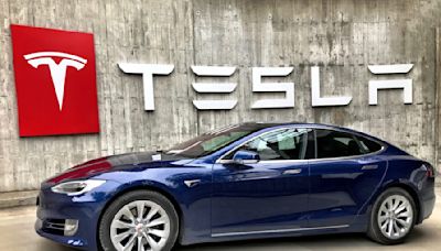Why Tesla's stock can't break above $200 | Invezz