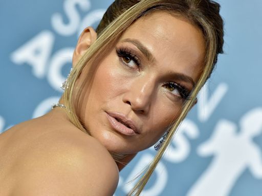 Jennifer Lopez's Full-Body Workout Is Surprisingly Doable