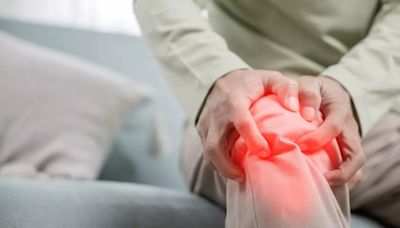Increase In Joint Pains, Sprains During Monsoons; Doctors Share Causes, Precautions And Treatment Options