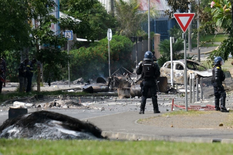 'Shots fired' at security forces in New Caledonia riots