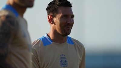 La práctica de la Selección en Miami: la sonrisa de Messi, la ganas de Garnacho y las buenas noticias para Scaloni